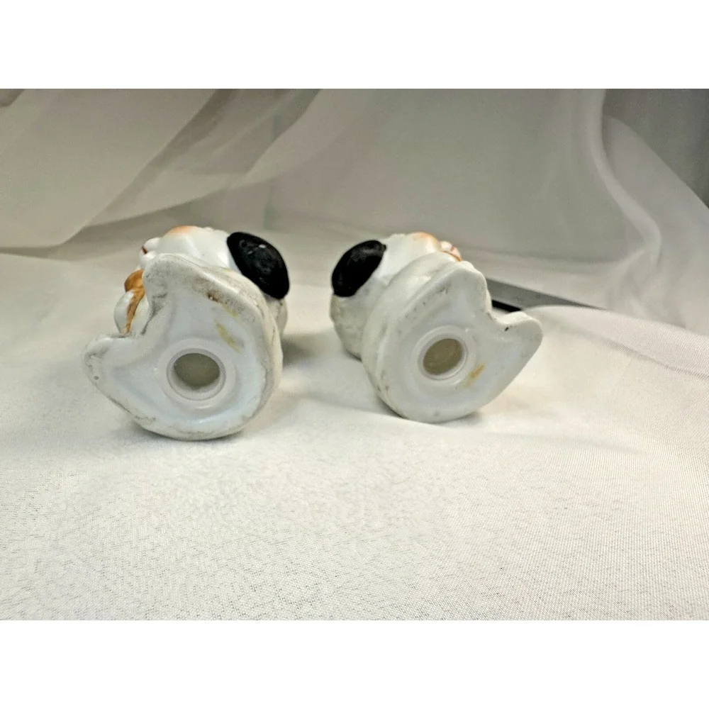 Vintage Maltese/border Collie/Japanese Chin puppy dog salt and pepper shakers